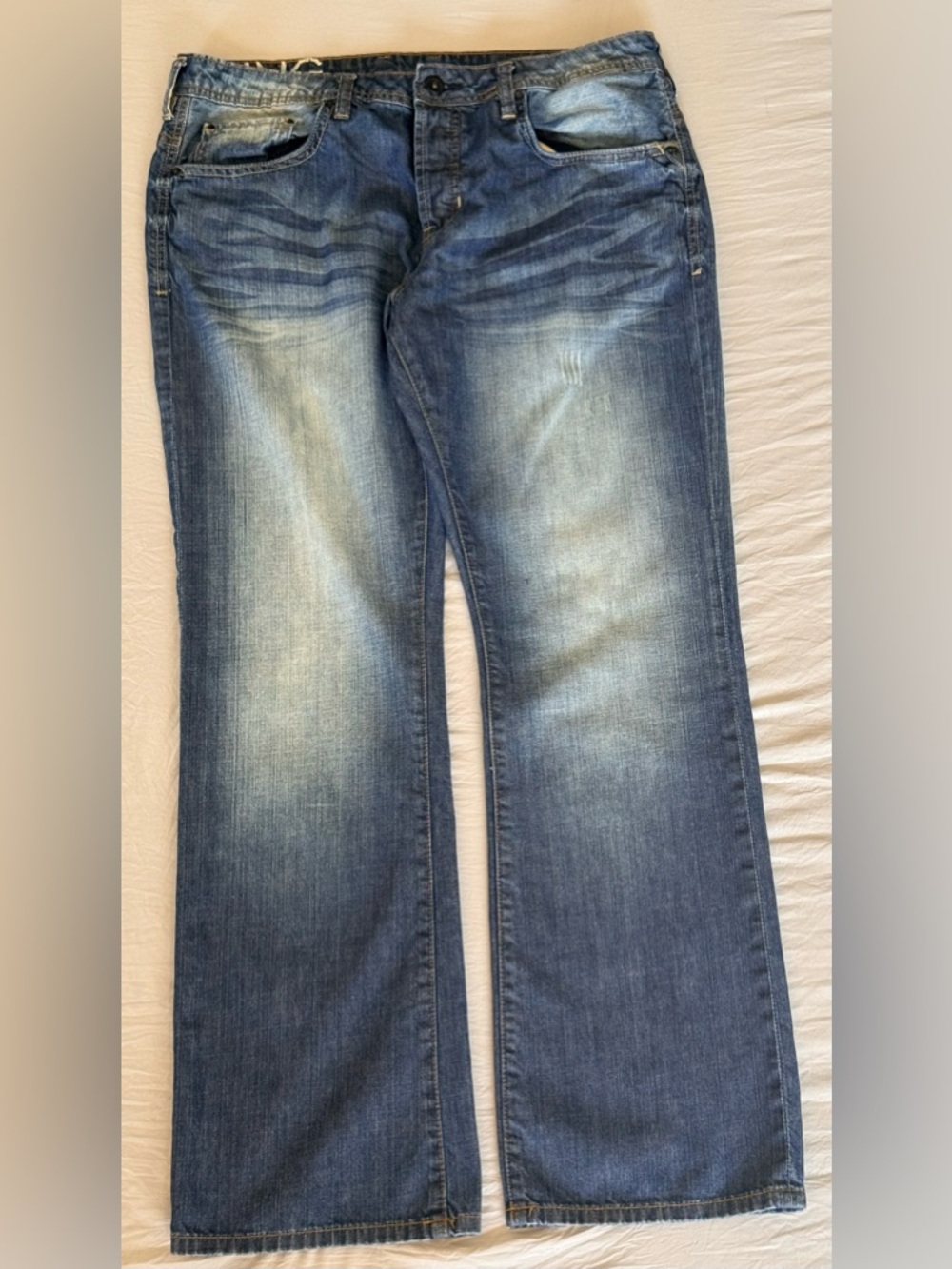 Buffalo Britton King Men’s Selvedge Denim Wideleg Bootcut Faded Buffalo Details